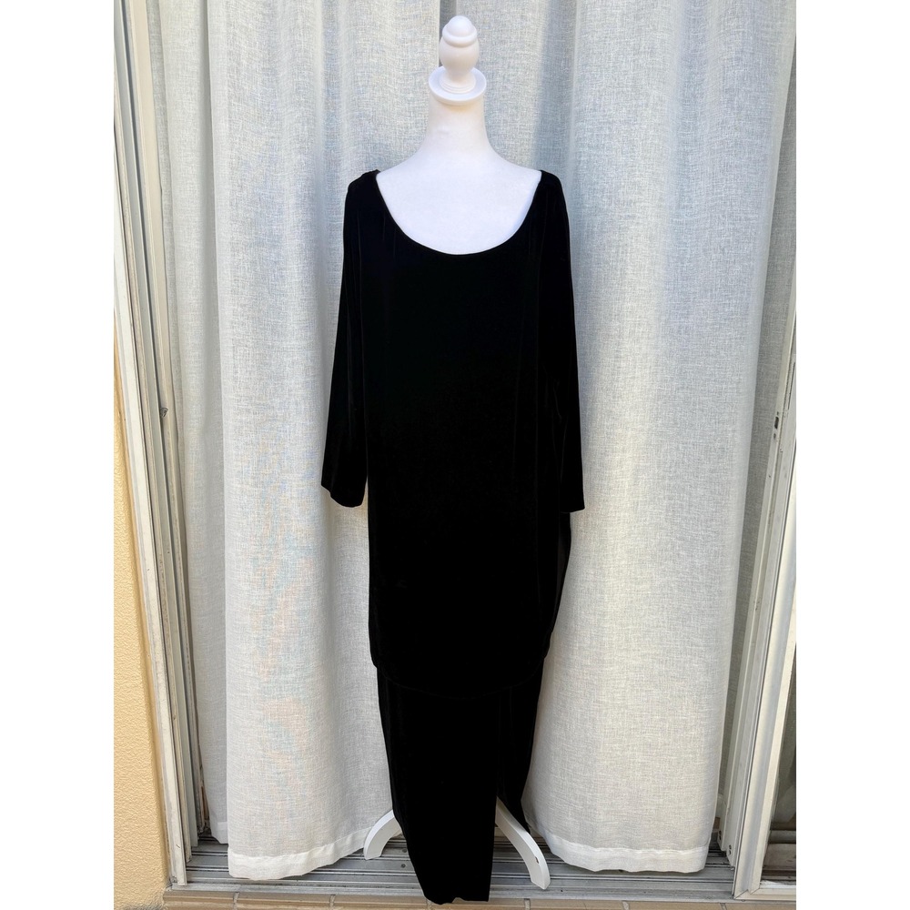 Donna Karan New York Velvet long sleeve top and maxi skirt set